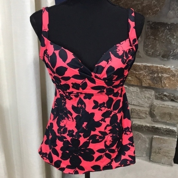 Soma Other - Soma Women's Underwire Swim Tankini, 34D, Red & Black